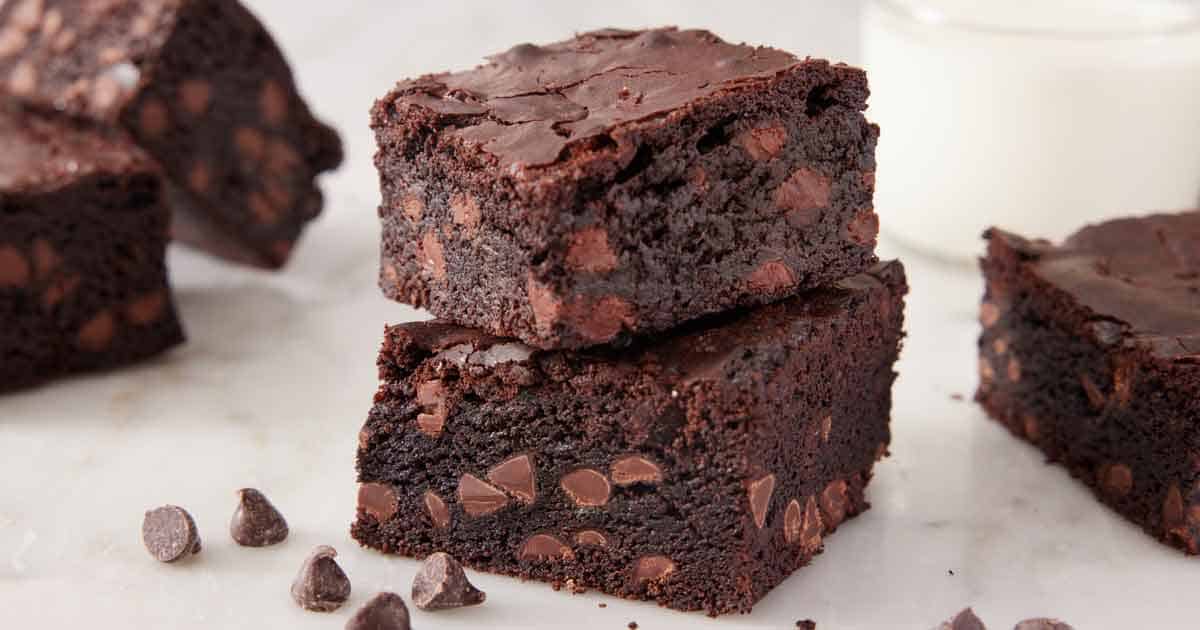 Quick & Easy Brownies: Satisfy Cravings with Pantry Ingredients